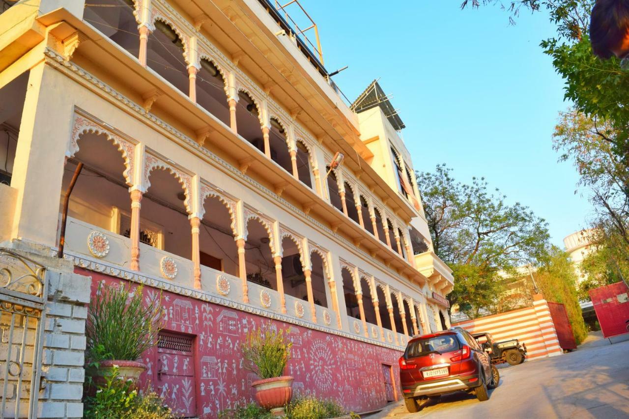 Hotel Kurabar Kothi Удайпур Экстерьер фото